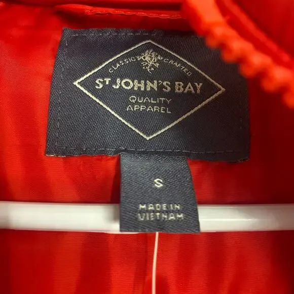 NWT Red Puffer Coat Jacket Removable Hood Size SMALL - Picture 13 of 16